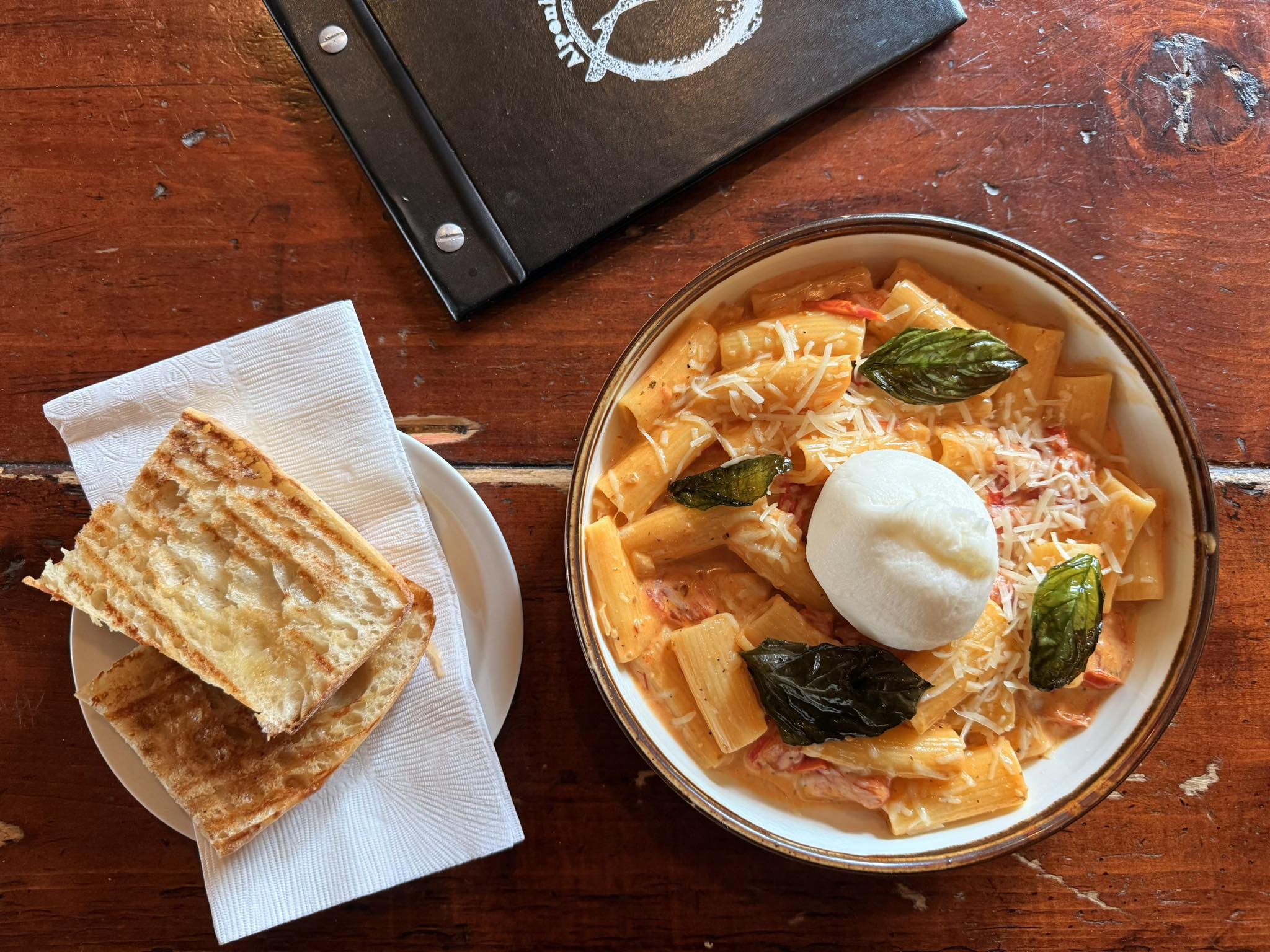 Alpenhorn Bistro & Bar